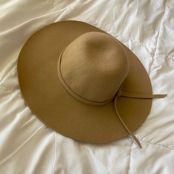 Floppy Wool Hat - Picture 3 of 8